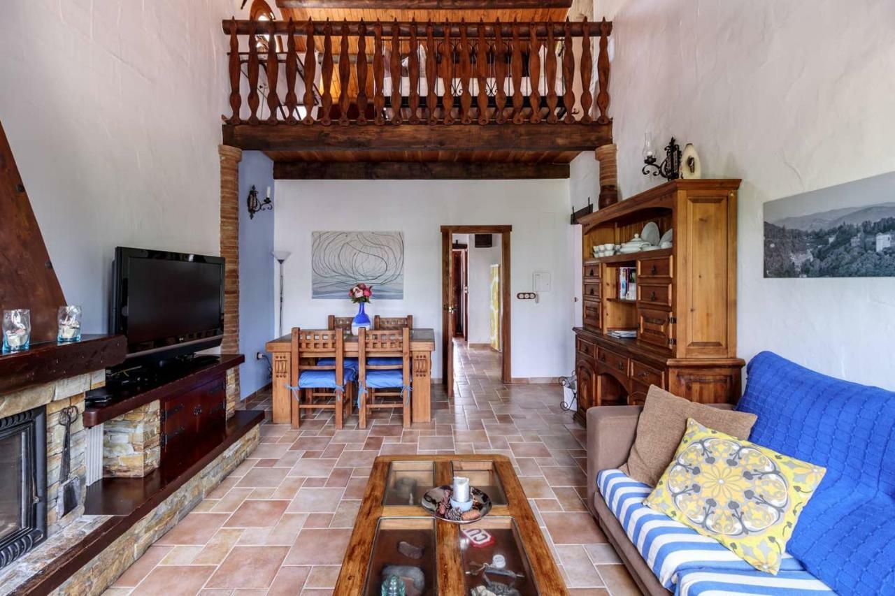 Encantadora Casa Con Piscina Privada Y Chimenea Эль-Падуль Экстерьер фото