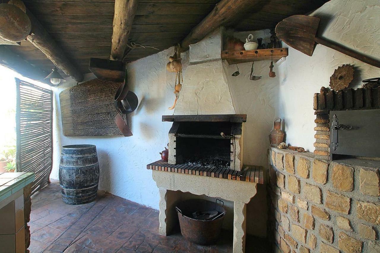 Encantadora Casa Con Piscina Privada Y Chimenea Эль-Падуль Экстерьер фото